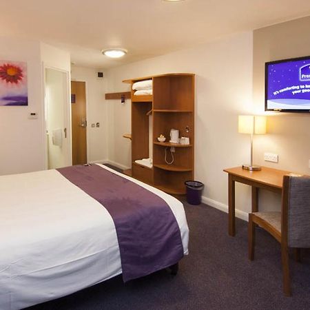 Premier Inn Sheffield Arena Buitenkant foto