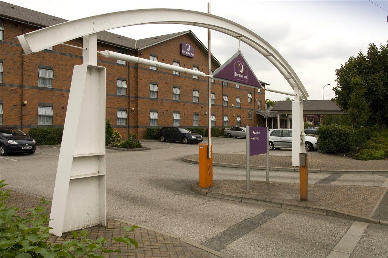 Premier Inn Sheffield Arena Buitenkant foto