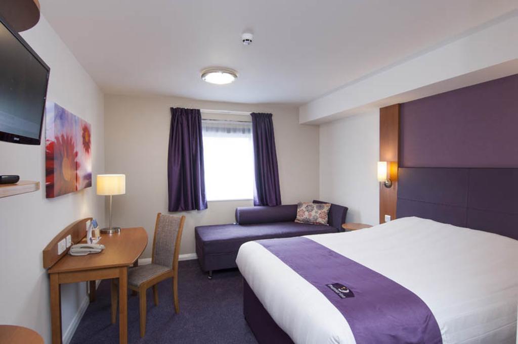 Premier Inn Sheffield Arena Kamer foto
