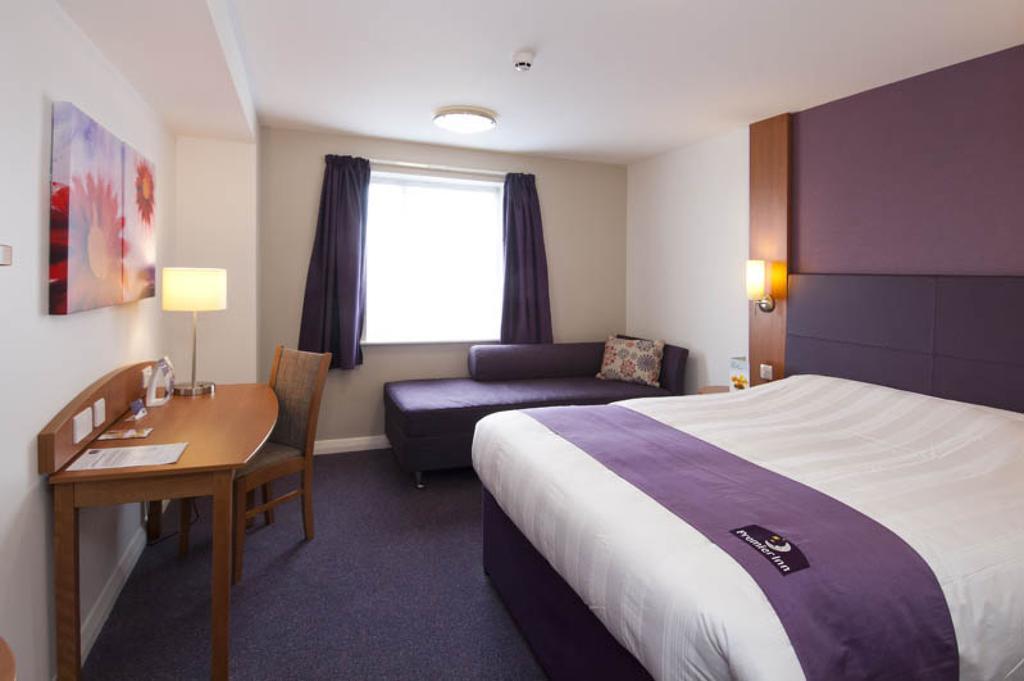 Premier Inn Sheffield Arena Kamer foto