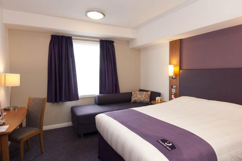 Premier Inn Sheffield Arena Kamer foto