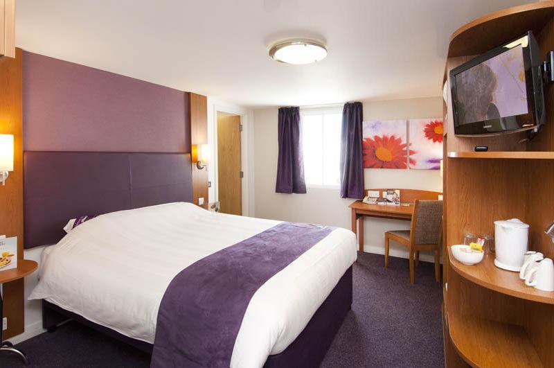 Premier Inn Sheffield Arena Buitenkant foto