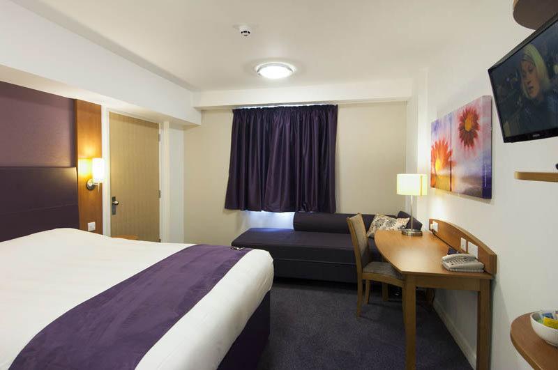 Premier Inn Sheffield Arena Buitenkant foto